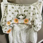 Gimmicks by BKE Gimmicks Embroidered‎ Floral Off The Shoulder Top.  Size Small Photo 4