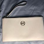 Michael Kors Large  Wristlet Photo 0