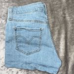 Levi's Mid Length shorts Size 27 Photo 2