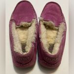 UGG  Australia Womens Ansley
Moccasin Slippers purple  Sheepskin Slip On Size 9 Photo 2