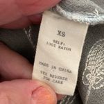 Gimmicks by BKE Gimmicks Oriental Style green embroidery shortsleeved blouse -Size XS Photo 5