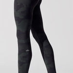 Alo Yoga Camo Vapor Legging Size XS High Waist Athletic Running Pickleball Black Photo 0