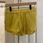 Aritzia Wilfred Free Mustard Yellow Linen Blend Shorts Small Photo 0