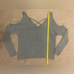 EXPRESS  Long-Sleeve Cut-Out Shoulder V-Neck Top Photo 8