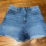 Madewell  The Mom Jean Short Photo 0