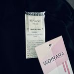 WDIRARA Women's Plus Size Off The Shoulder Long Sleeve R Photo 8