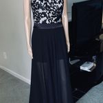 Le chateau dress Photo 2