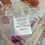 California Dynasty White Pink Floral V Photo 5