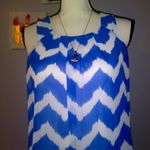 Iz Byer blue & white chevron print pleated sleeveless blouse Photo 2