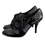 Stuart Weitzman  Black Patent Leather ‘Bouffant’ Satin Bow Pumps, Size 8.5 Photo 4