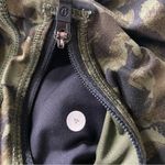 Lululemon Run Top Speed Crop Full-On Luxtreme Mystic Jungle Fatigue Green Black Photo 9