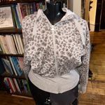 Athleta  balance cropped gray leopard Athleisure jacket Photo 2