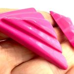 Pink retro triangle post earrings Photo 4