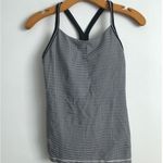 Lululemon  athletica Ujjayi Power Y Tank Top Black/White Size 6‎ Medium Support Photo 1