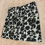 IZOD  Size 4 skirt Photo 8