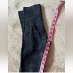 Spanx  Womens‎ Black/Green Camo Leggings Mid Rise Size Small Photo 7