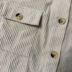 Cream corduroy jacket with button Photo 3