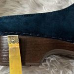 Bella Vita  Women’s kidsuede Leather Ventura Clog in Navy size 8.5W Photo 13