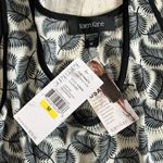 Karen Kane  Leaf Print Tank Size M NWT Photo 2
