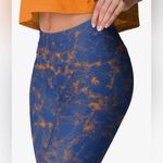 NEW FOCO Women's NBA Team Color Cloud Leggings NY Knicks S 24” inseam Blue Photo 1