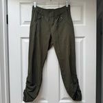 Athleta  Aspire Ankle Pant in Olive, size 4 Photo 1