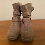 White Mountain Women’s  Suede Tan Brown Moto Boots W Straps Sz8 Photo 2