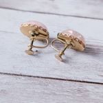 Vintage Screw Back Earrings Light Pink with Iridescent Flakes Domed Oval Photo 4