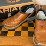 Ariat  Brown Leather Low Top Loafers Size 9 Photo 0