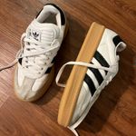 Adidas Samba sneaker worn maybe 2 times perfect condition Photo 4