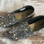 Toms FORGED IRON GREY METALLIC GRANITE FLECK FLATS Photo 0