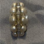 White Pearl Hair Clip Photo 1