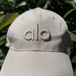 Cap Alo Yoga Off Photo 0