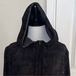 Vuori  Outdoor Trainer Shell Black Camo Lightweight Water Resistant Jacket size M Photo 3