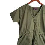 Med Wear Scrubs Women Top M Green Medical Uniform‎ Nurse Workwear Dental Fitted Purple Photo 6