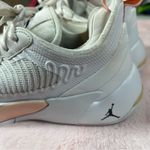 Nike Jordan Nike Women's White and Pink Sneakers Photo 4