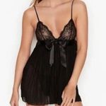 Victoria's Secret NWOT  Black Floral Lace Bra Pleated Skirt Bow Babydoll sz L Photo 0