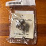 Hope Collection Silver and Pearl Retractable ID Reel Key Card Holder Photo 0