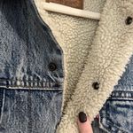 Levi's Premium Quality Denim Sherpa Lined Trucker Jacket Size Small Photo 1