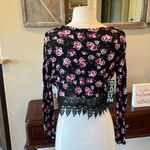 Divided Floral Black  crop top long sleeve Crochet Lace Photo 5