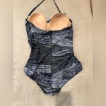 Valerie Bertinelli  Black‎ and Cream One Piece Swimsuit Size 10 Photo 1