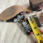 Kensie  Size 10 Women's Black Floral Helina Slide Sandal Photo 5
