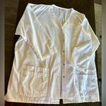 Landau Scrub Warm Up Jacket White 3/4 Sleeve Button Front (390) Size XL Photo 0