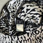 Diane Von Furstenberg  Dress Size 6 Black White Animal Print‎ Sheath Career Luxe Photo 9
