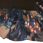 Yak N Yeti Long Sleeve Tunic Top Black with Floral Ruffled Trim •Size Medium Photo 5