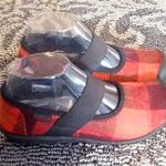 Keen  Sienna Red Black Plaid Womens Mary Jane Womens 7.5 Photo 1