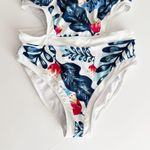 [Holipick] White Blue Tropical Print Cut Photo 6