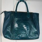 Rowallan of Scotland Genuine Leather in Crocodile Pattern w/ Gold Metal Accents Photo 0