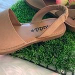 Mudd  WOMAN’S SUMMER SANDALS SIZE 8 Photo 3