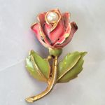 Vintage Red Rose Faux Pearl Gold Tone Brooch Pin Costume Jewelry Photo 2
