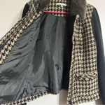 CAbi  Houndstooth Full‎ Zip Sweater Jacket with Faux Fur Collar Women's Size 6 Photo 4